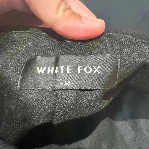 Wild Fox Mini Skort Black Medium - Picture 2 of 5